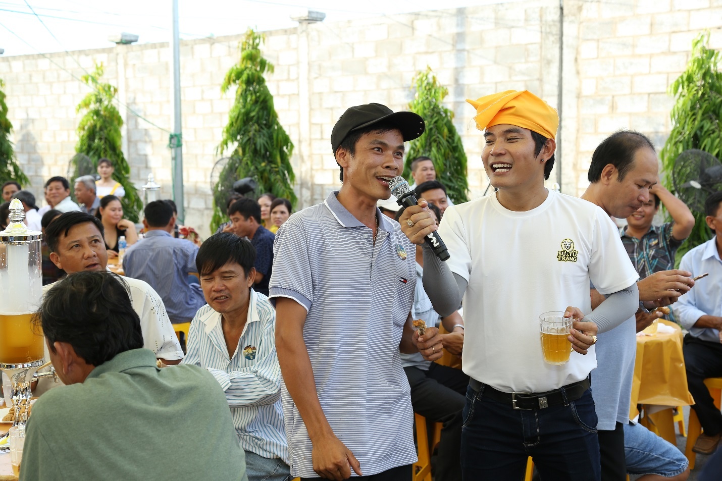 bia Sư Tử Trắng ảnh 3 bia Su Tu Trang anh 3