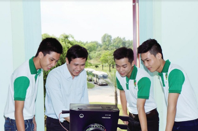 Đại học Tân Tạo ảnh 1 Dai hoc Tan Tao anh 1