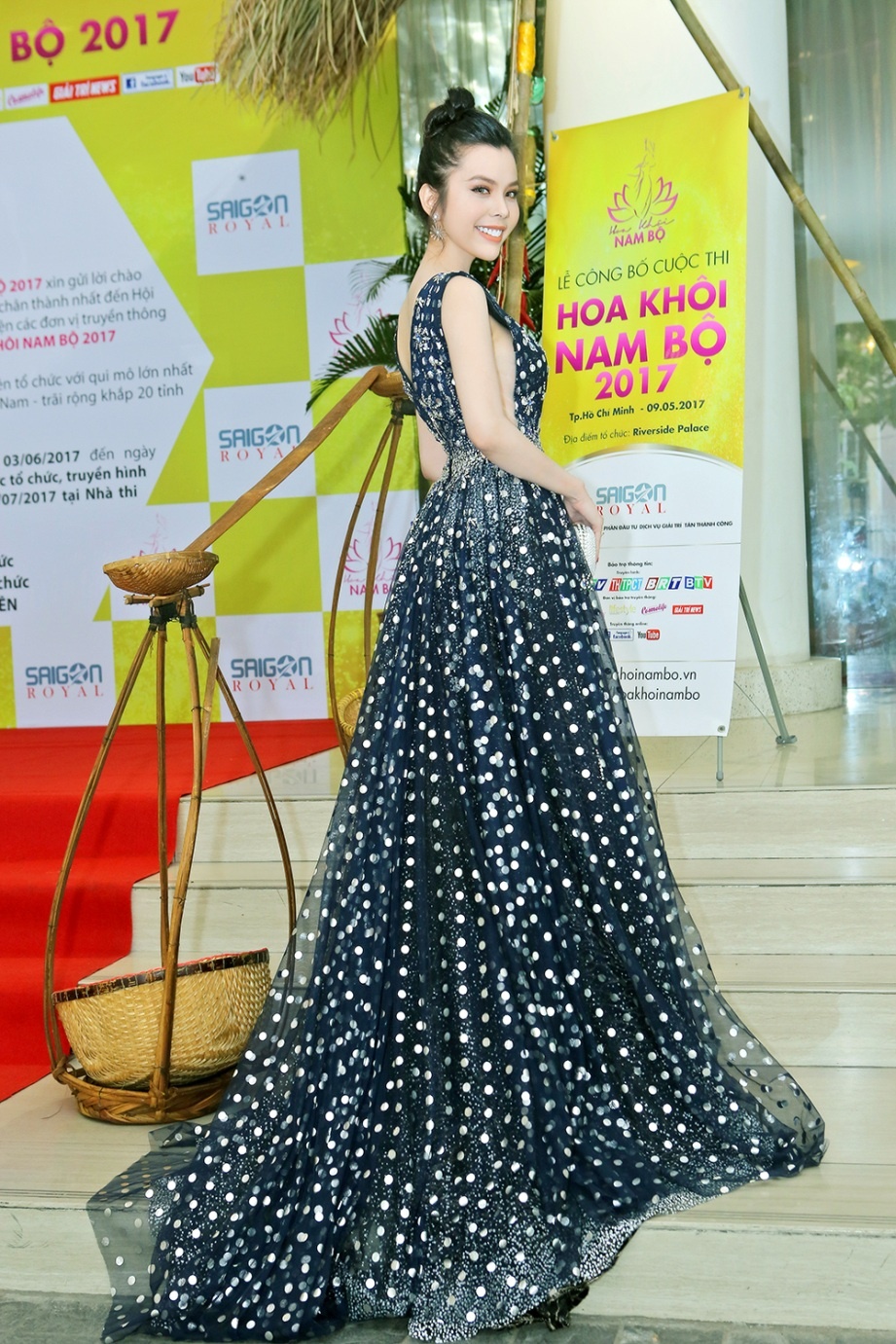 A khoi Huynh Vy anh 4