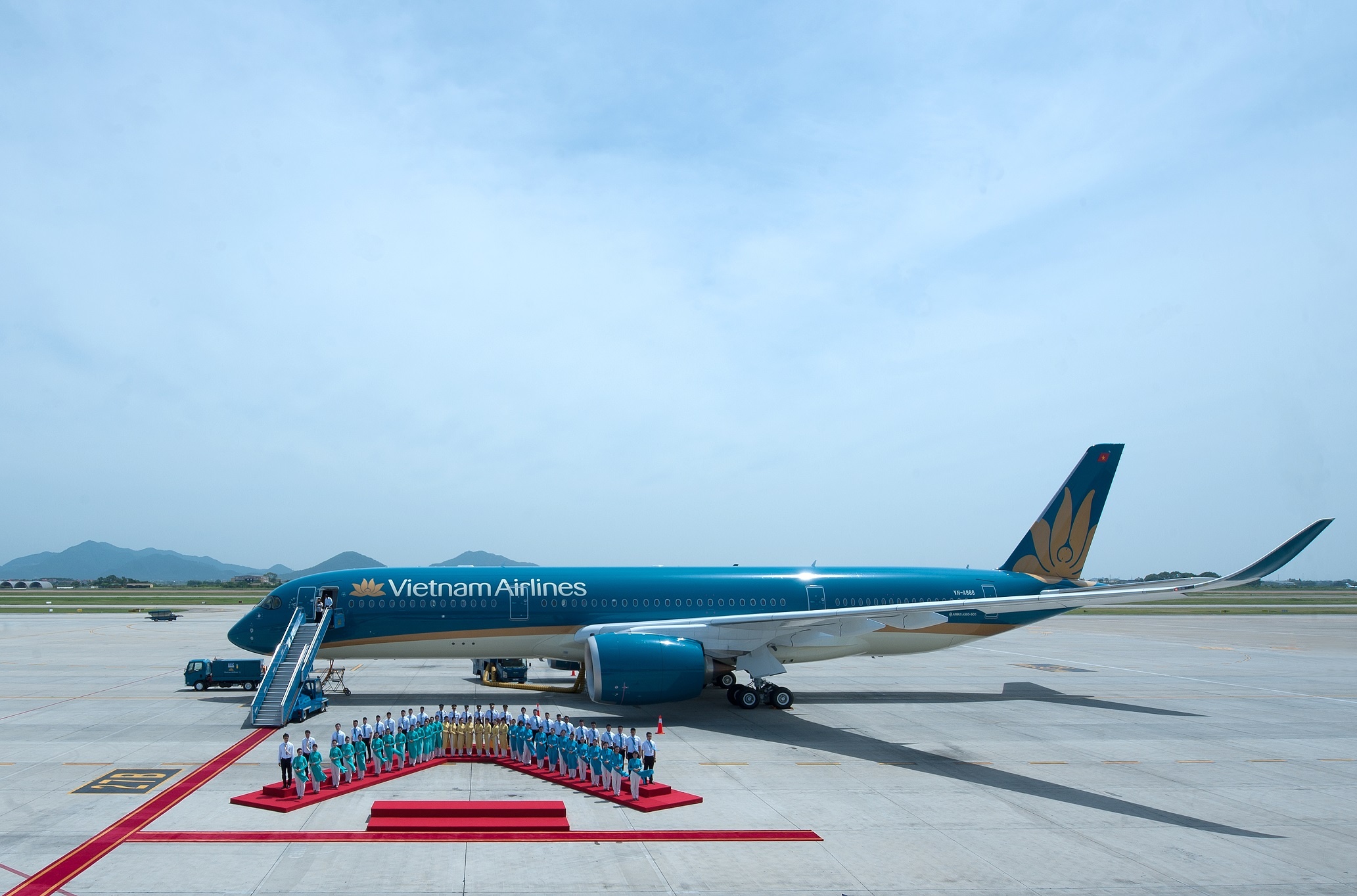 Vietnam Airlines anh 1