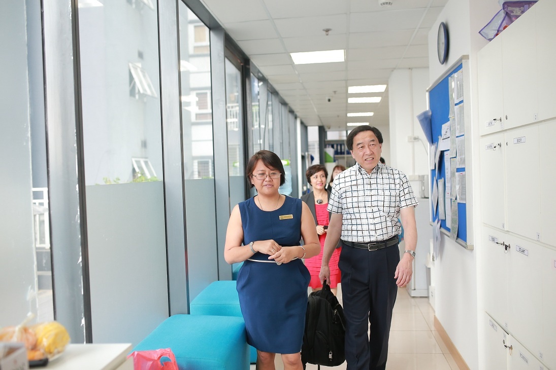 Apollo English anh 3