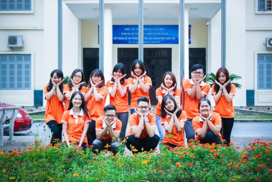 cử nhân kế toán ứng dụng ảnh 1 cu nhan ke toan ung dung anh 1