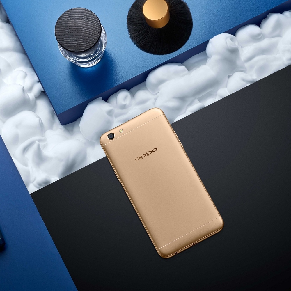 Tang 500.000 dong khi mua Oppo F3 trong 2 ngay 13, 14/5 hinh anh
