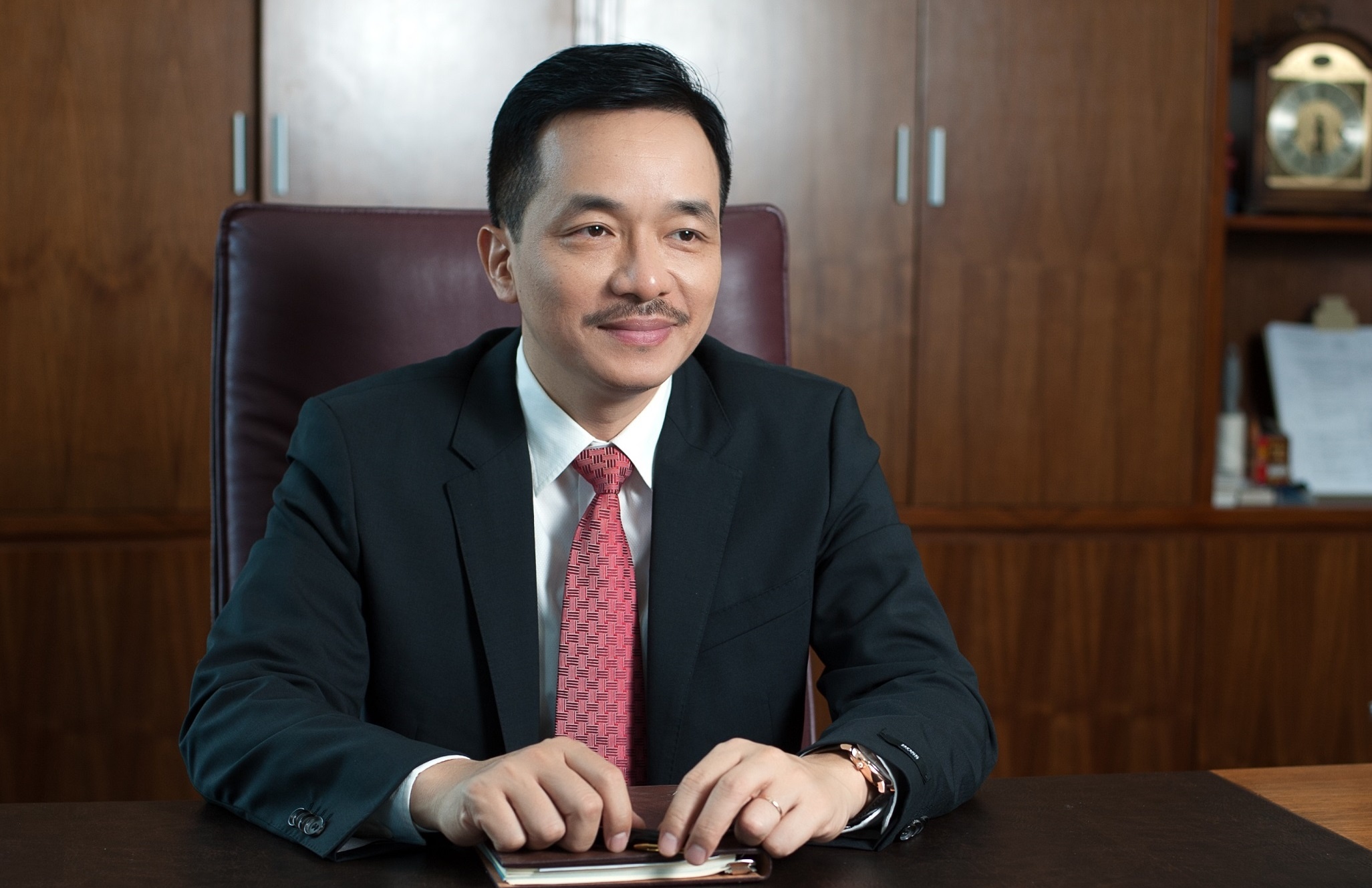 Pho TGD MobiFone: 'De tranh tut hau, phai biet don dau lan song IoT' hinh anh