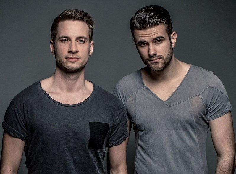 An so la dem nhac Hardwell: Chat EDM tu Duc cua Jewelz va Sparks hinh anh