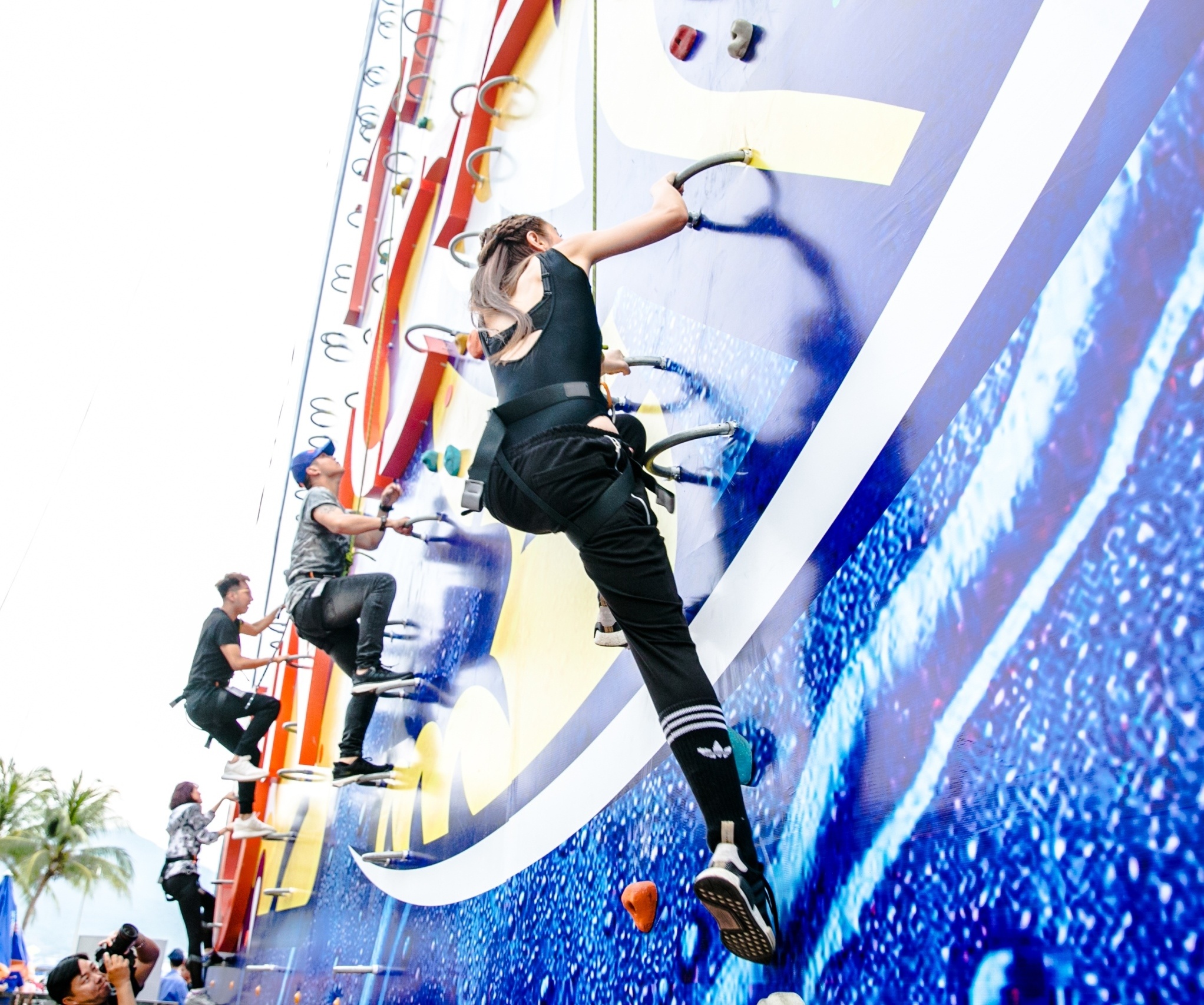 Only C trinh dien Yeu la tha thu o do cao 20 m anh 5