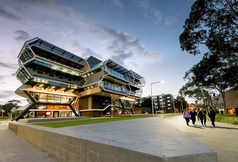 Nhung the manh cua Dai hoc Monash, Australia hinh anh