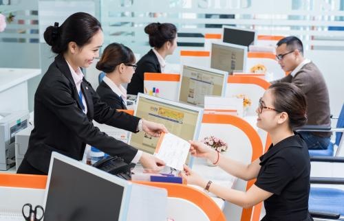 Bai toan nhan luc nganh tai chinh ngan hang trong thoi hoi nhap hinh anh