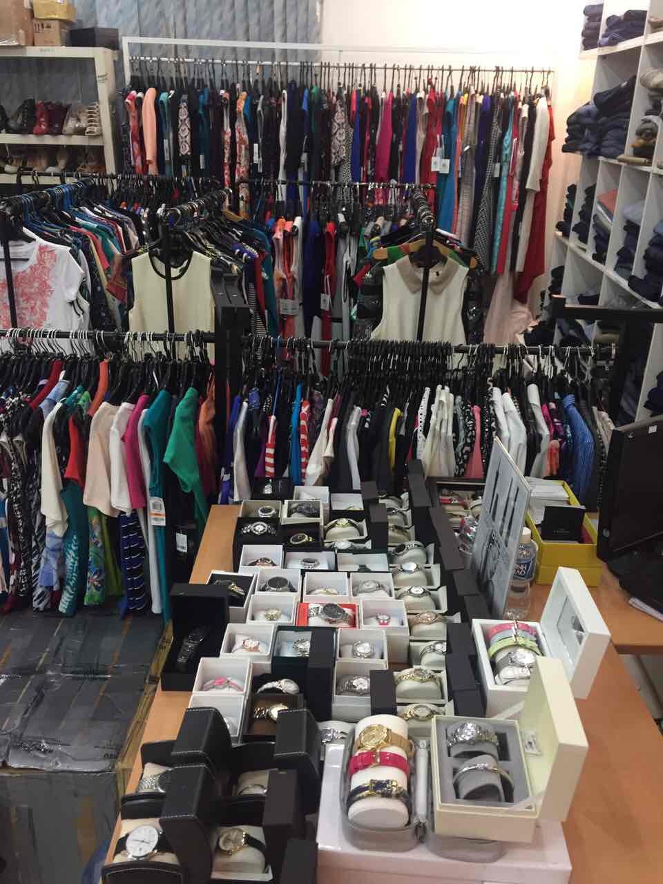 Kho trưng bày hàng hiệu sale ảnh 3 Kho trung bay hang hieu sale anh 3