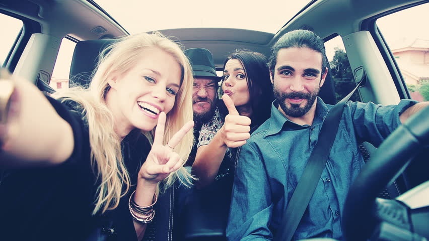 Lam the nao de tu tin 'phieu' trong dem nhac Hardwell? hinh anh