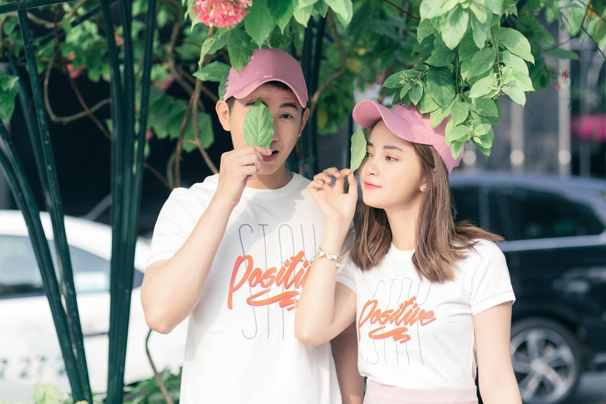 Dien do doi mang thong diep tinh yeu voi BST Couple TX hinh anh