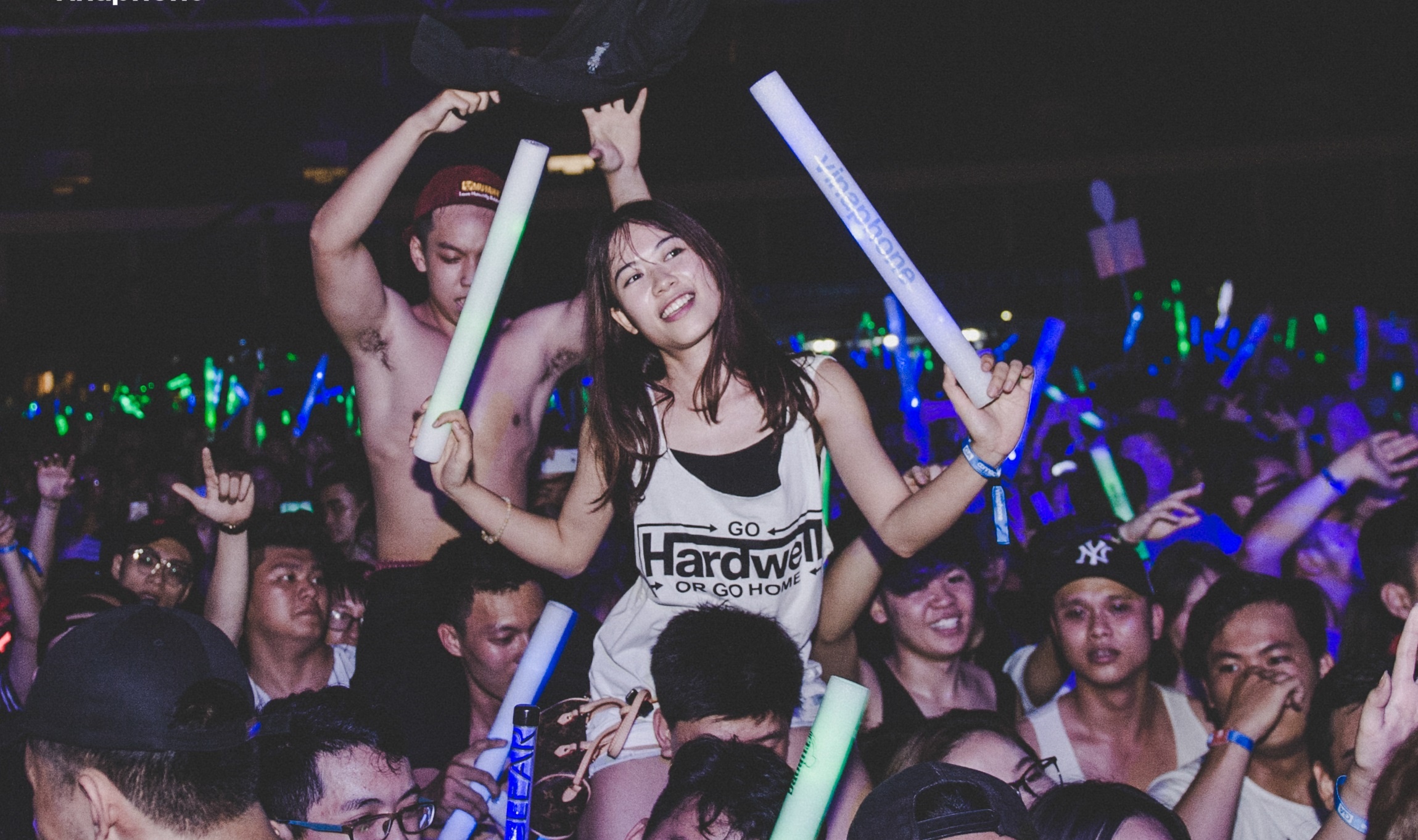 Nhung con so an tuong tai dem nhac Hardwell hinh anh
