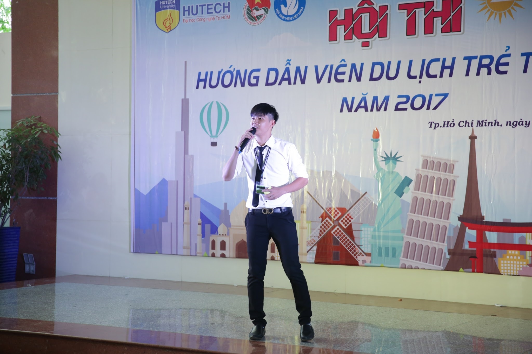 HUTECH ảnh 3 HUTECH anh 3