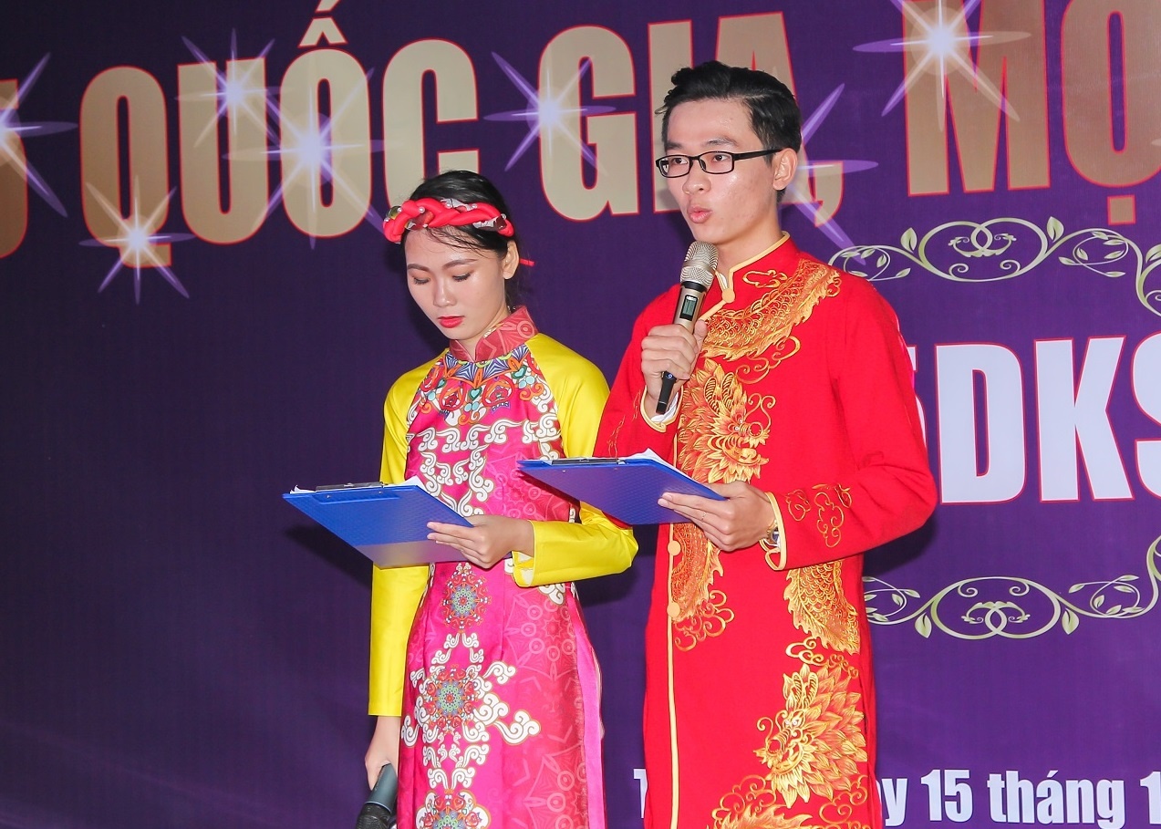 Thuc hanh tour - giai phap dao tao du lich hieu qua tai HUTECH hinh anh