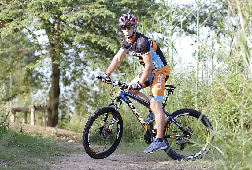 Xe dap the thao Life anh 7