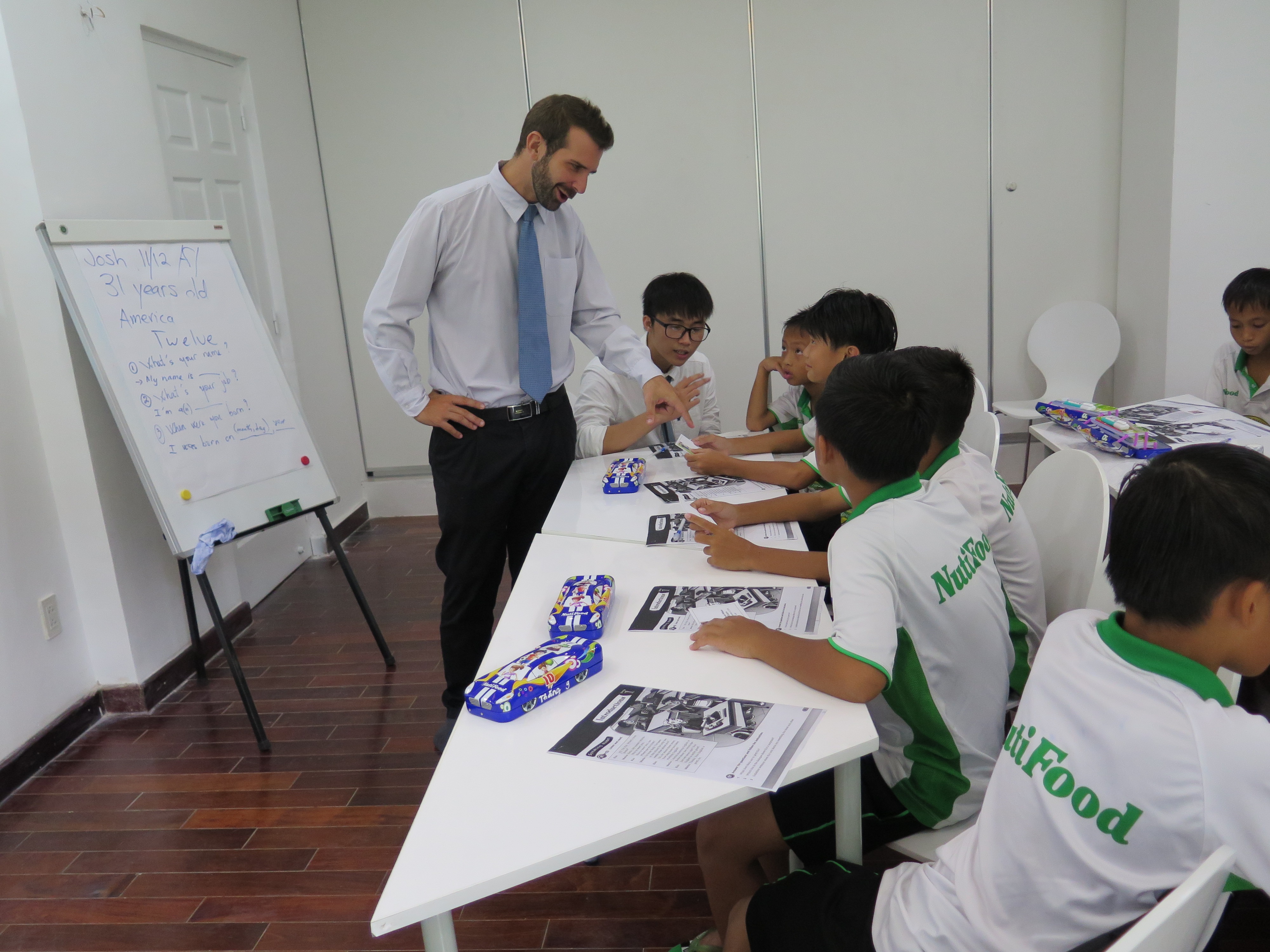 hoc vien bong da Nutifood tuyen sinh khoa 2 anh 3