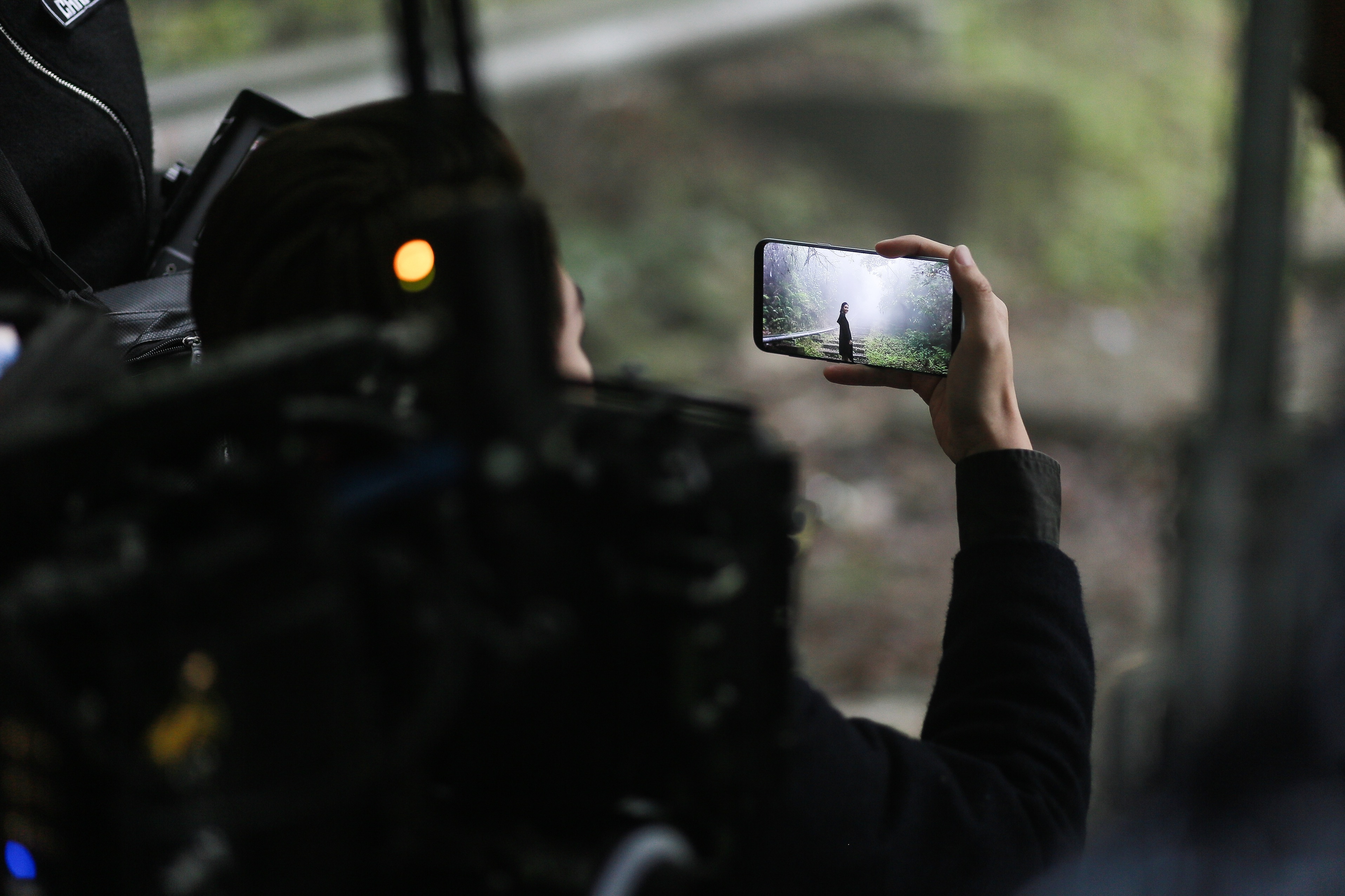 Ngay mai se khac anh 6