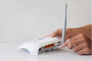 Lua chon cap quang hay 4G cho Internet gia dinh? hinh anh