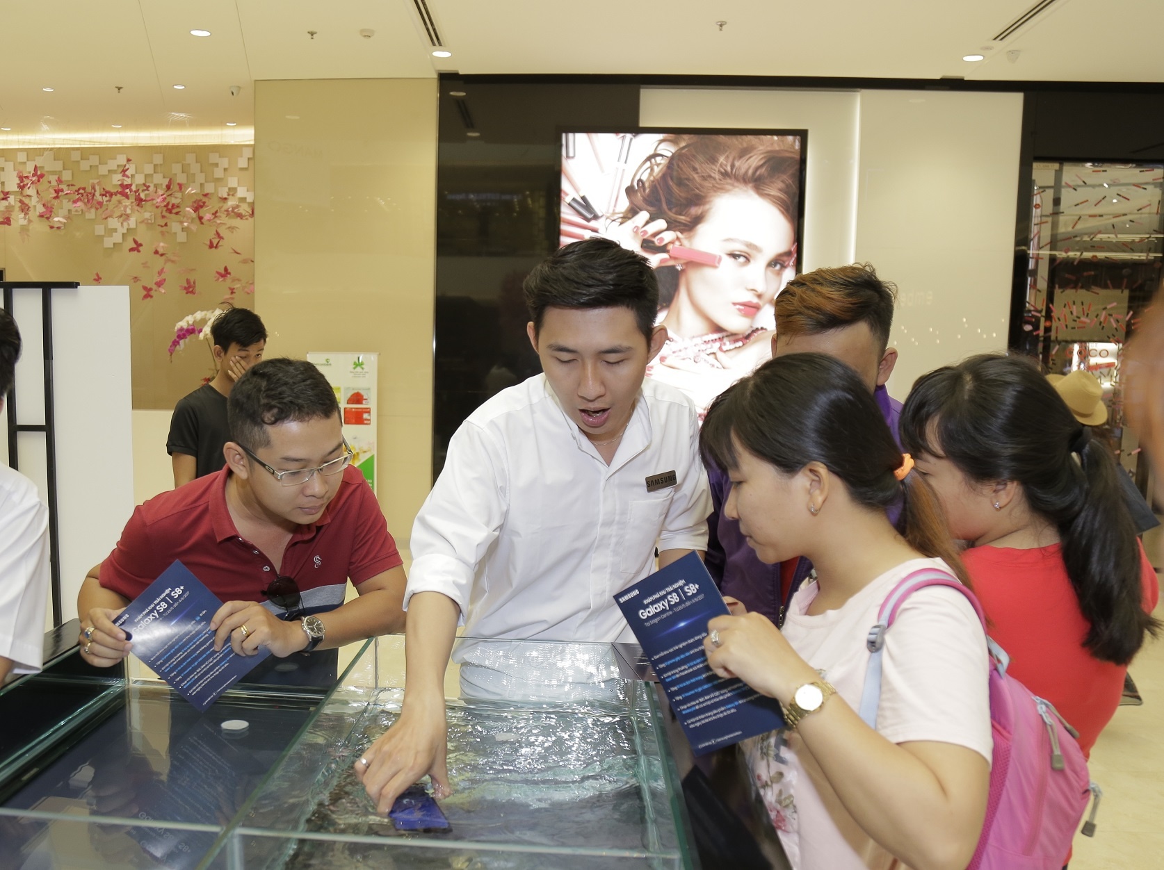 Samsung trinh dien he sinh thai Galaxy anh 3