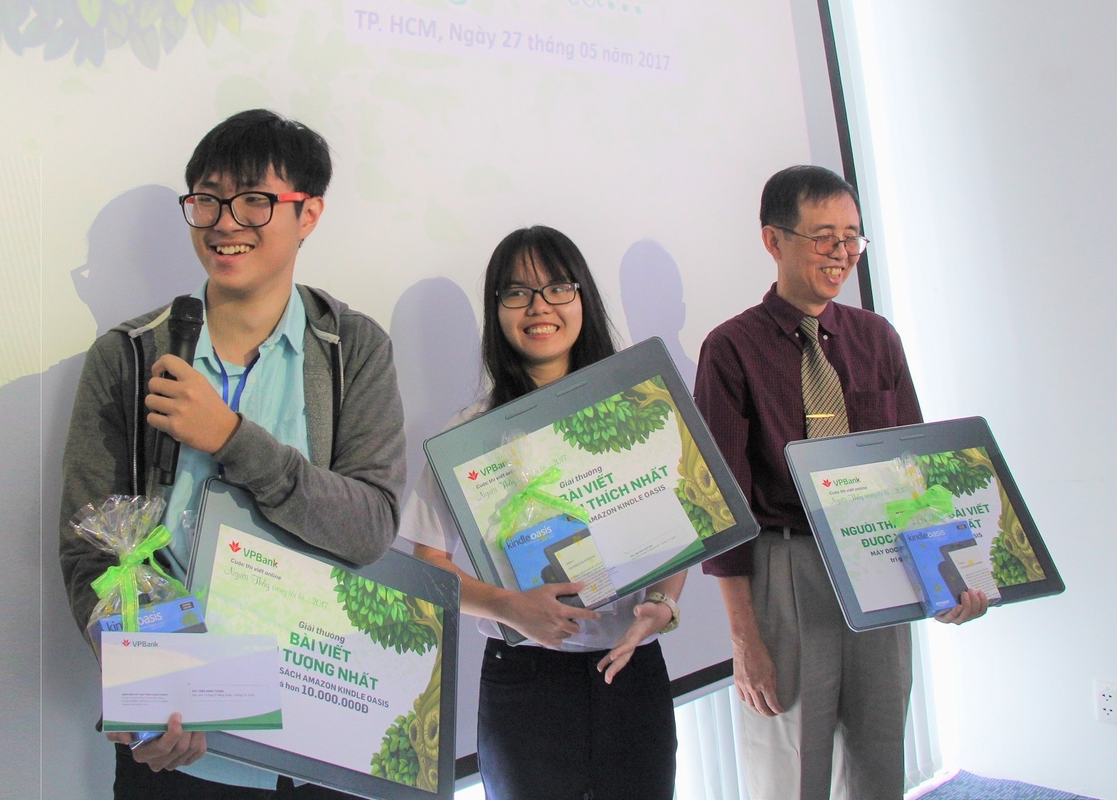 Cuoc thi viet 'Nguoi thay trong toi la...' tim ra quan quan hinh anh