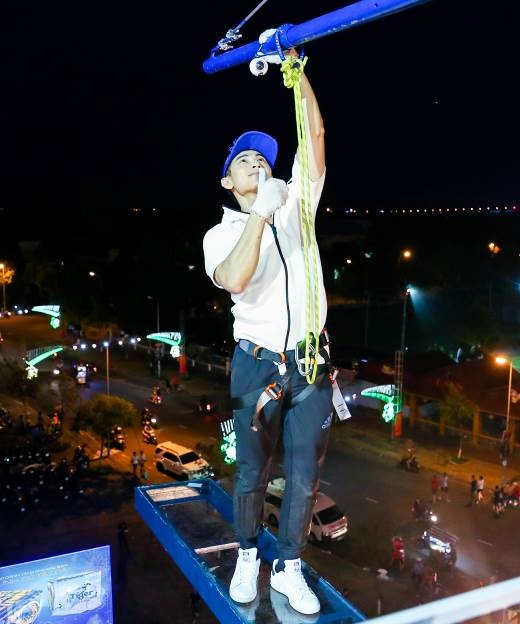 Buc tuong Tiger anh 1