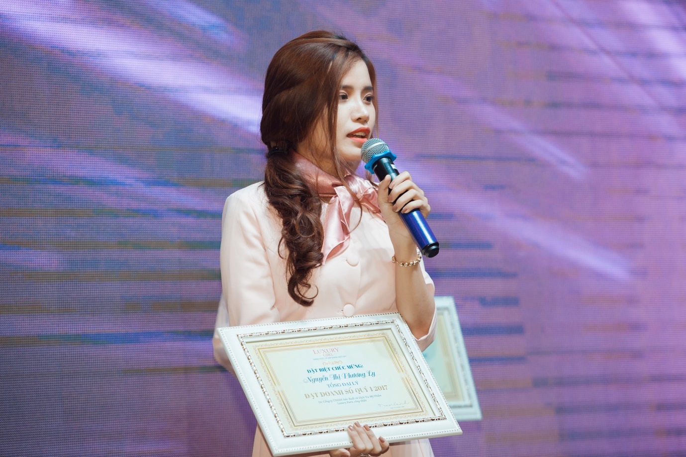 Luxury Girl  ảnh 4 Luxury Girl anh 4