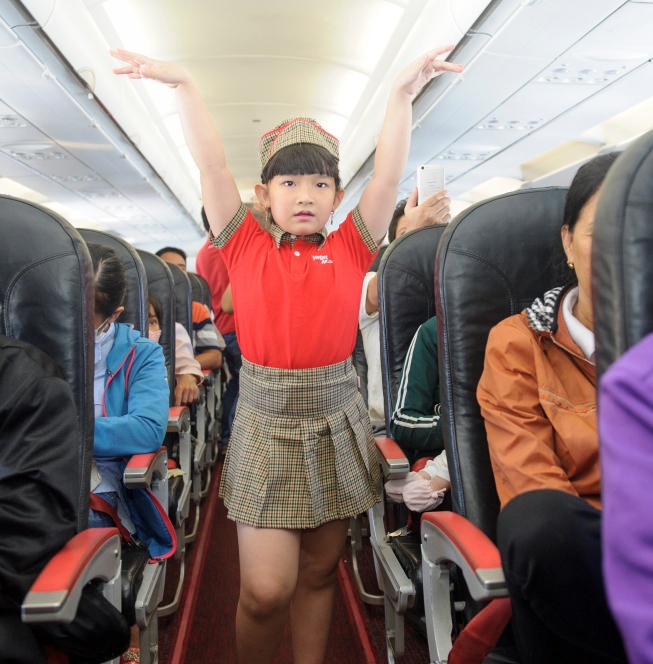 bo anh dang yeu cua cac phi cong,  tiep vien nhi anh 3