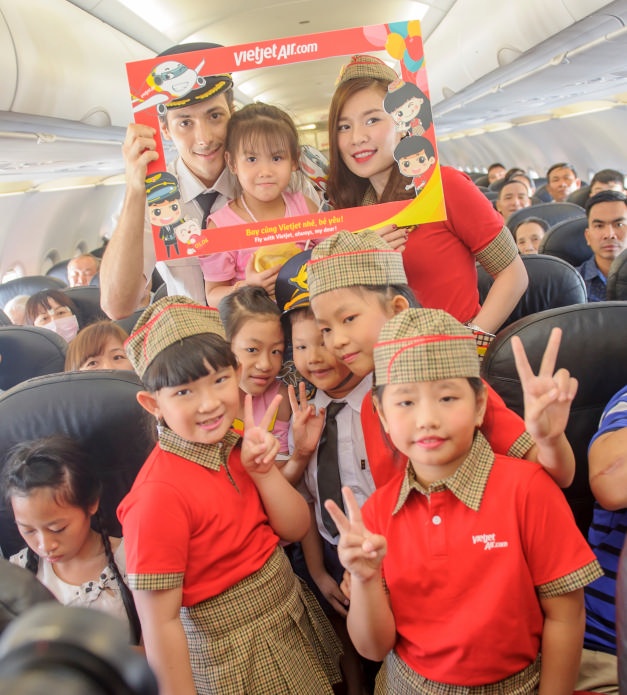 bo anh dang yeu cua cac phi cong,  tiep vien nhi anh 7