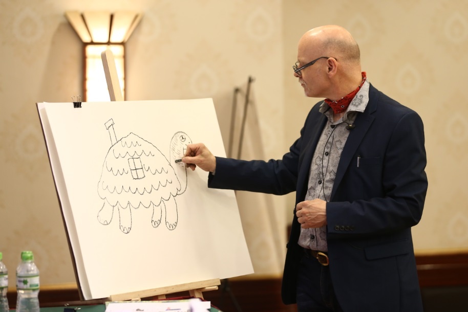 James Mayhew ảnh 3 James Mayhew anh 3