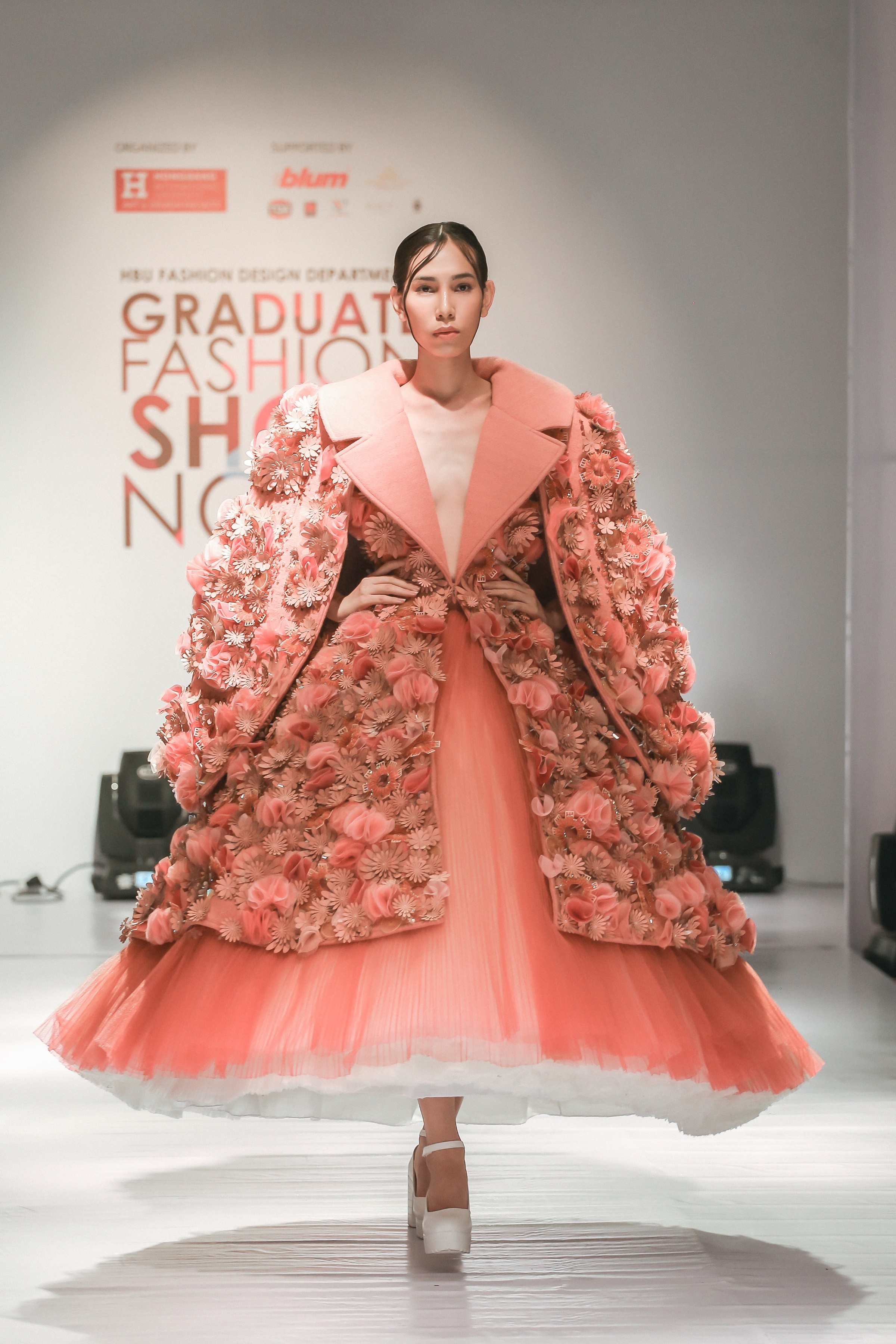 Dai hoc Quoc te Hong Bang anh 5