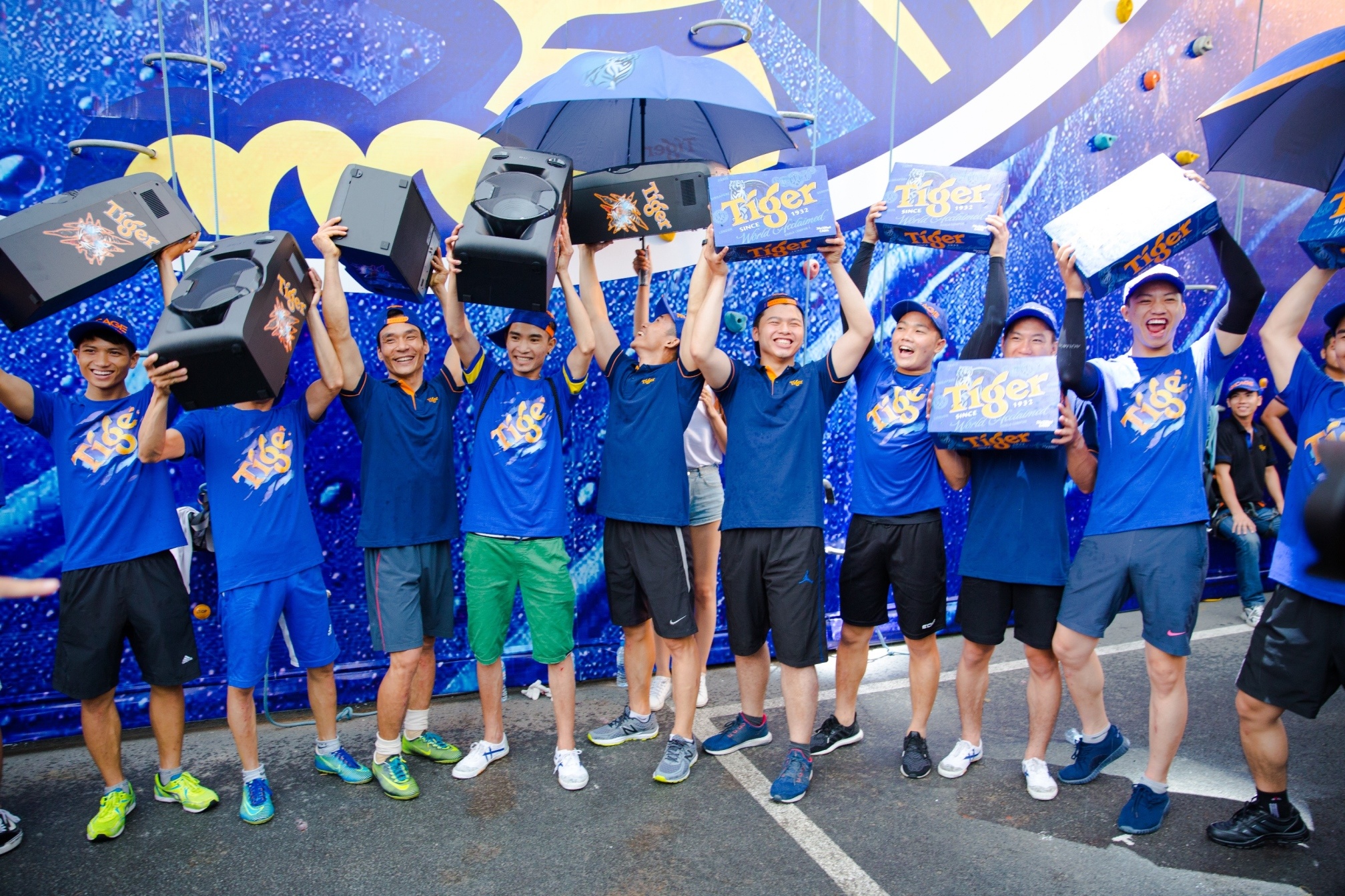 co gai bat ngo duoc cau hon anh 7