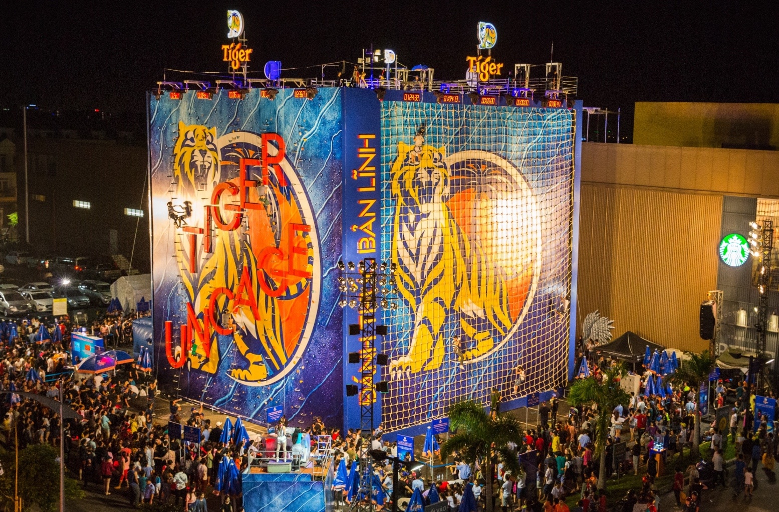 co gai bat ngo duoc cau hon anh 9