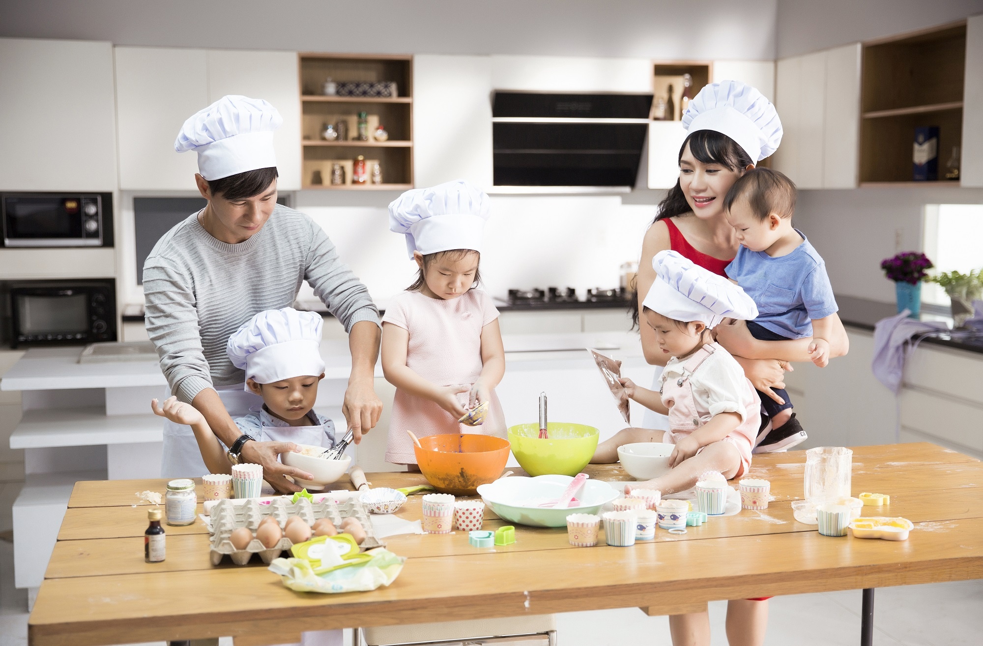 Ly Hai - Minh Ha chia se ly do gia dinh nhieu con hinh anh