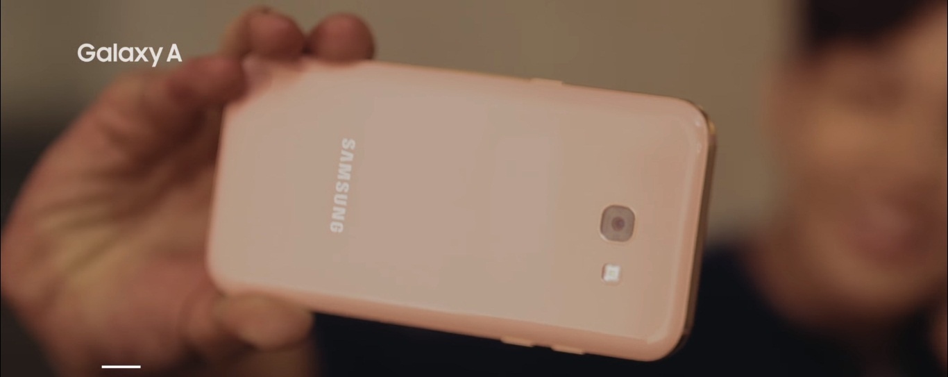 doanh so Galaxy A5 2017 tang truong manh anh 1