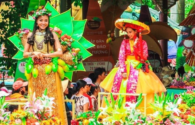 Le hoi trai cay Nam Bo keo dai 3 thang he tai TP.HCM hinh anh