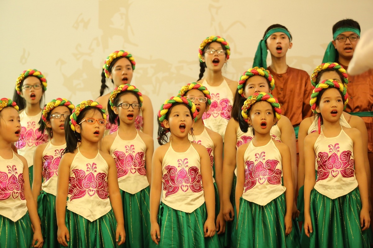 Vinschool One dat 2 giai vang tai hoi thi Hop xuong quoc te Interkultu hinh anh