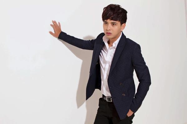 Hồ Quang Hiếu xấu bất ngờ với mái tóc bổ luống ảnh 2 Ho Quang Hieu xau bat ngo voi mai toc bo luong anh 2