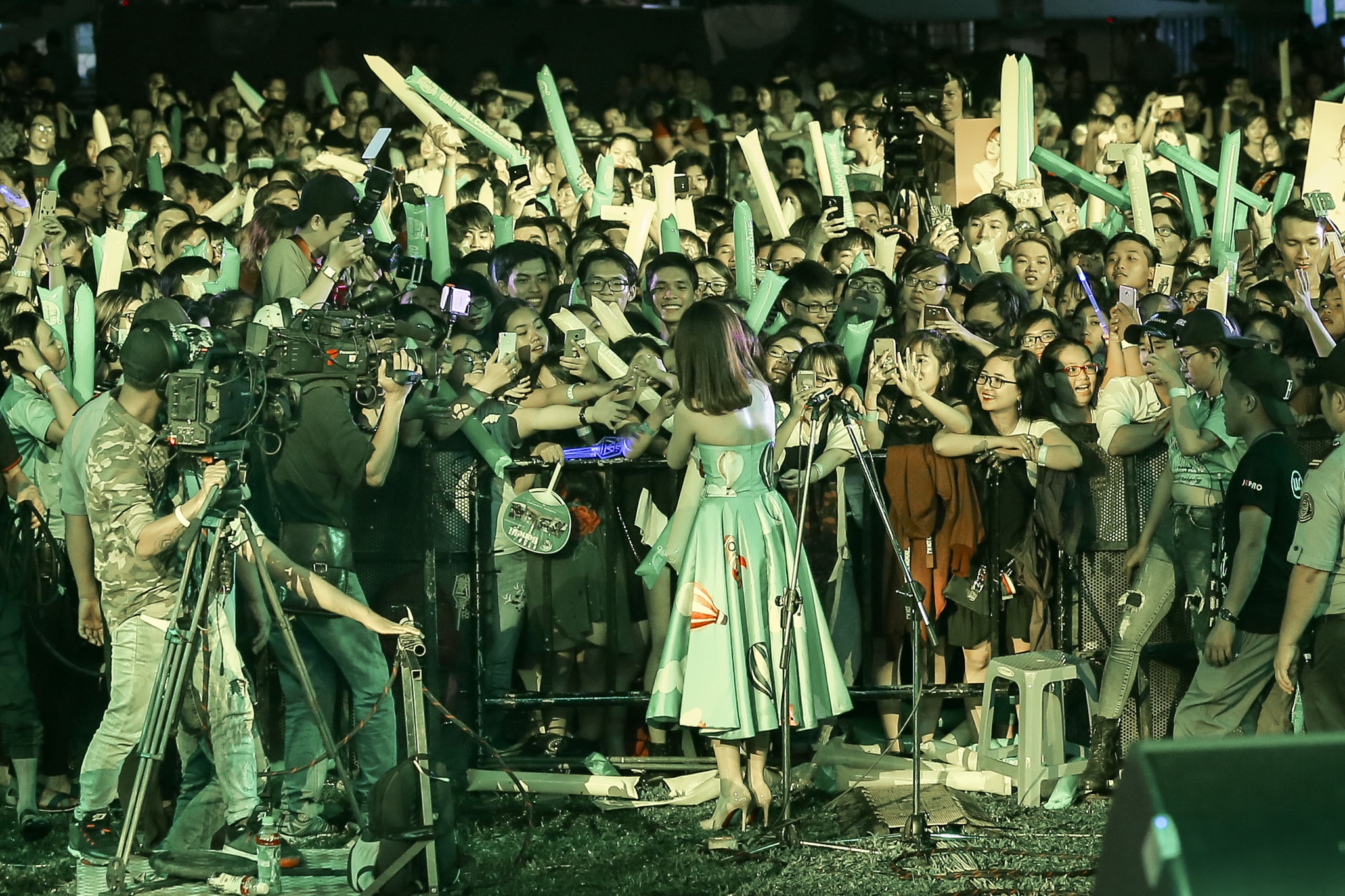 Tra Xanh Khong Do anh 9