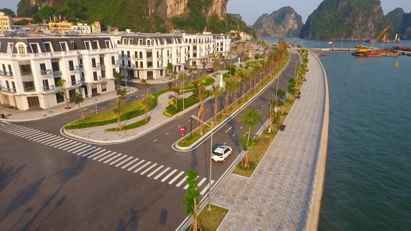 Vi tri 'tua son, huong thuy' cua du an ben vinh Ha Long hinh anh