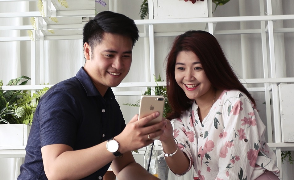 Thuong thuc phim bom tan, xem bong da bang goi MY cua MobiFone hinh anh