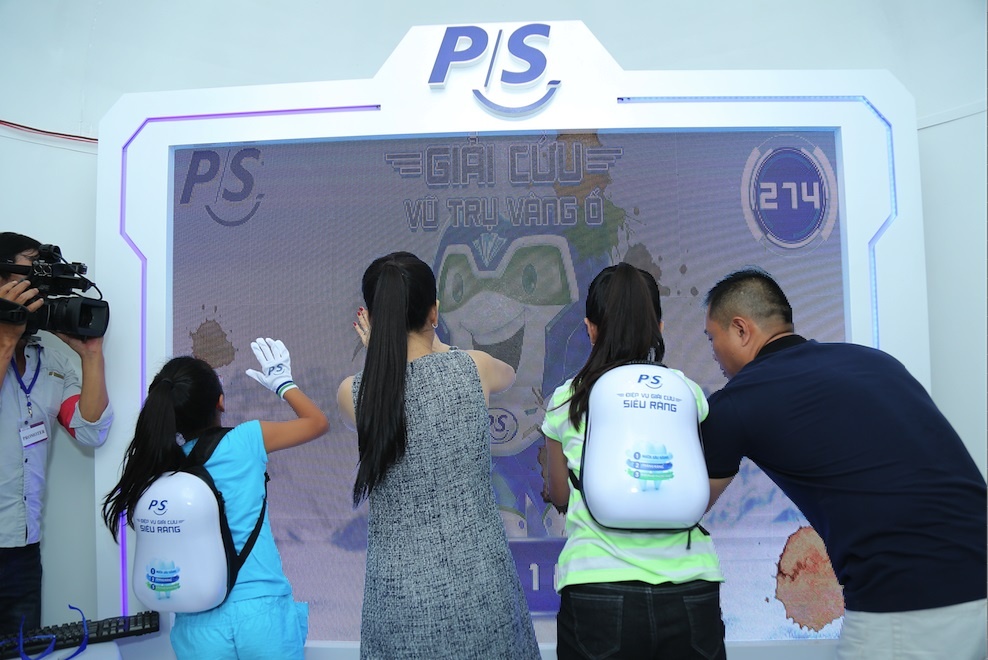 Cam Ly Minh Vy day con bao ve rang mieng anh 5