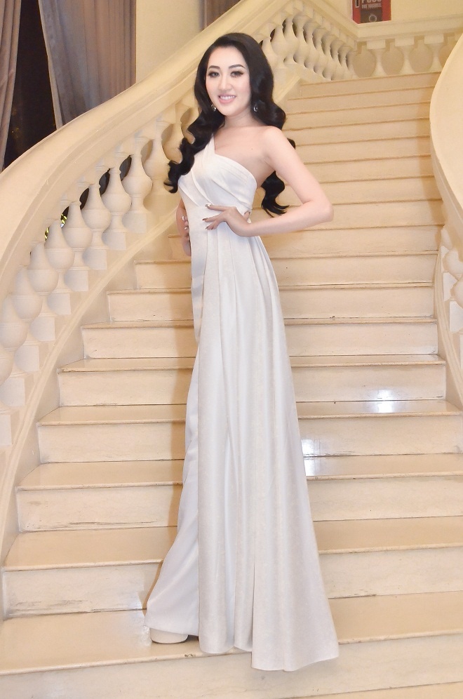 Hoa hau Huynh Thuy Anh anh 7