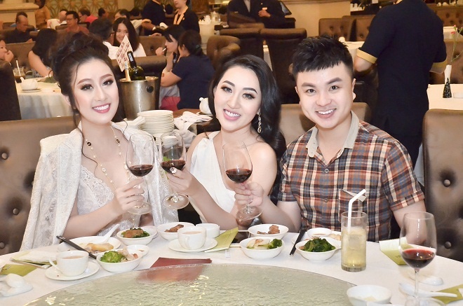 Hoa hau Huynh Thuy Anh anh 9