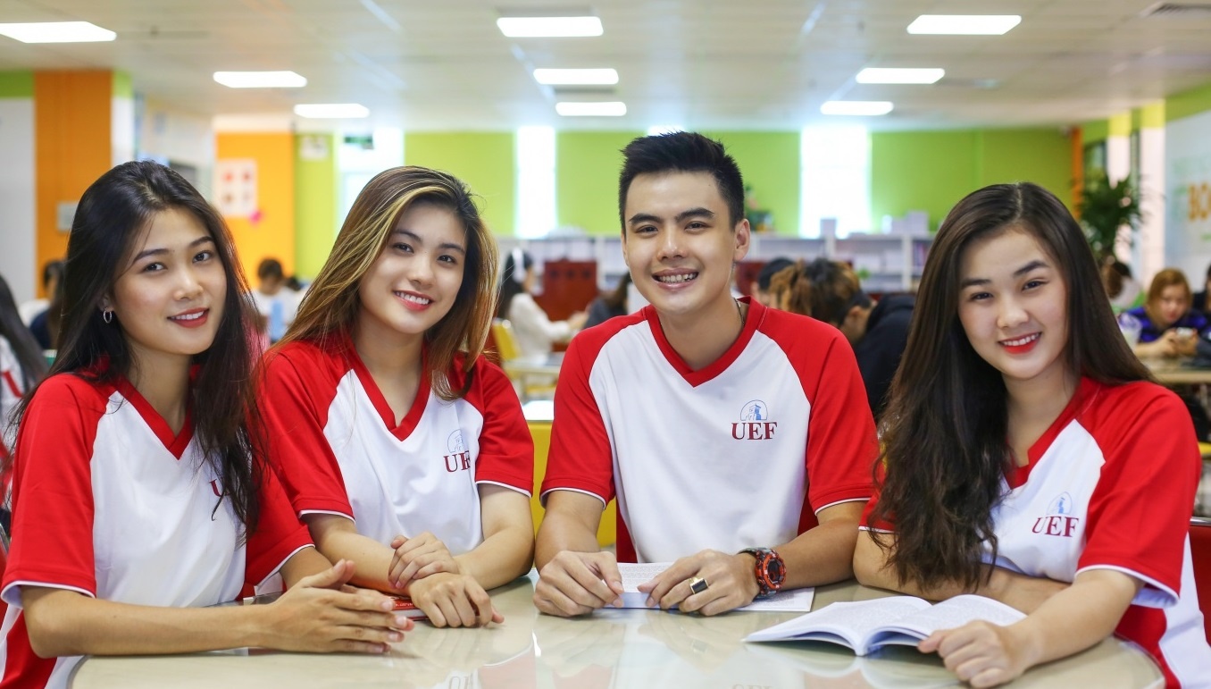 Suc hut cua nganh quan tri khach san hinh anh