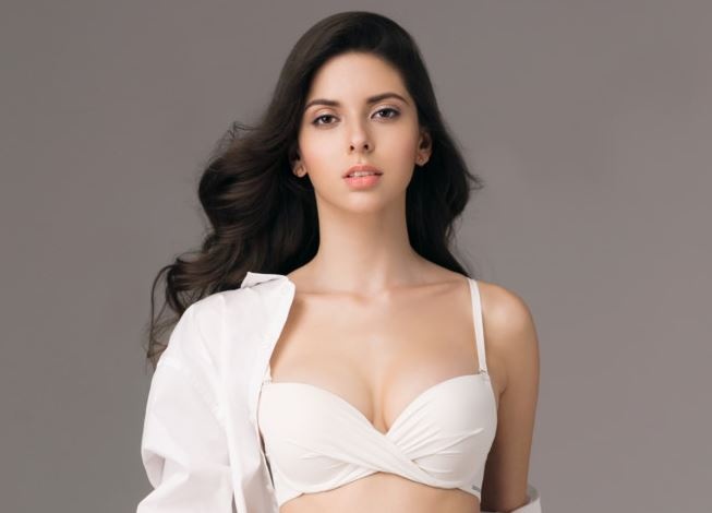 Di tim chiec ao nguc cua rieng ban hinh anh