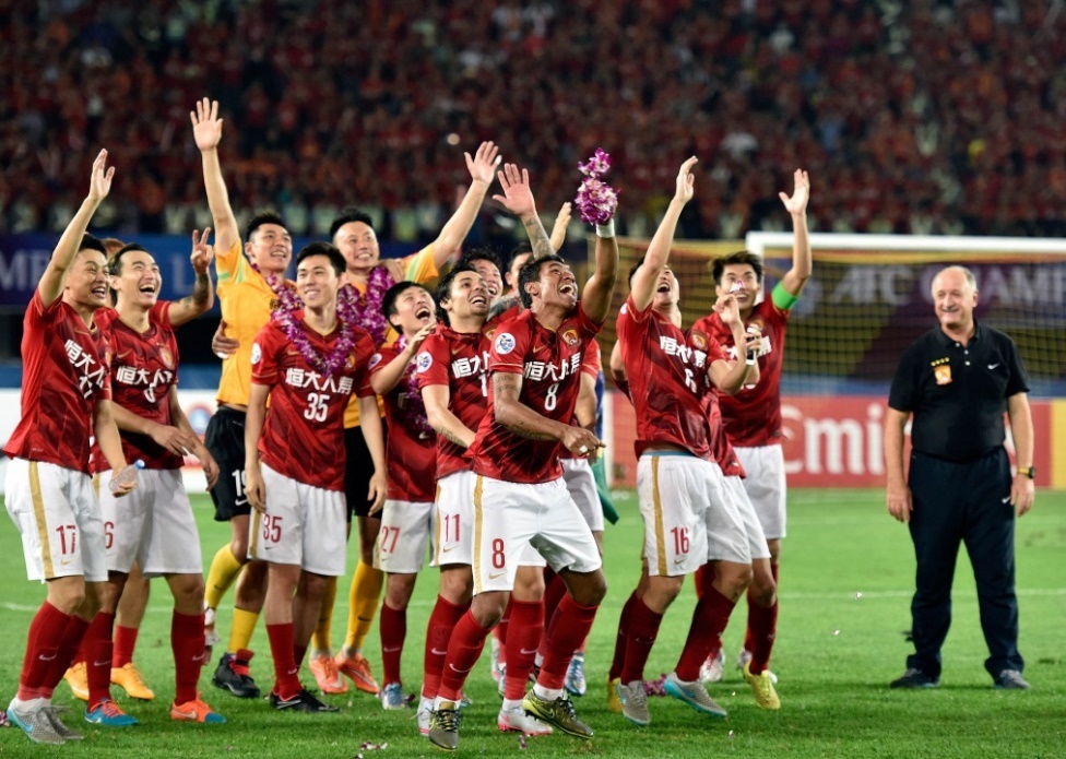 Chinese Super League: Duong dua lat do Quang Chau Hang Dai hinh anh