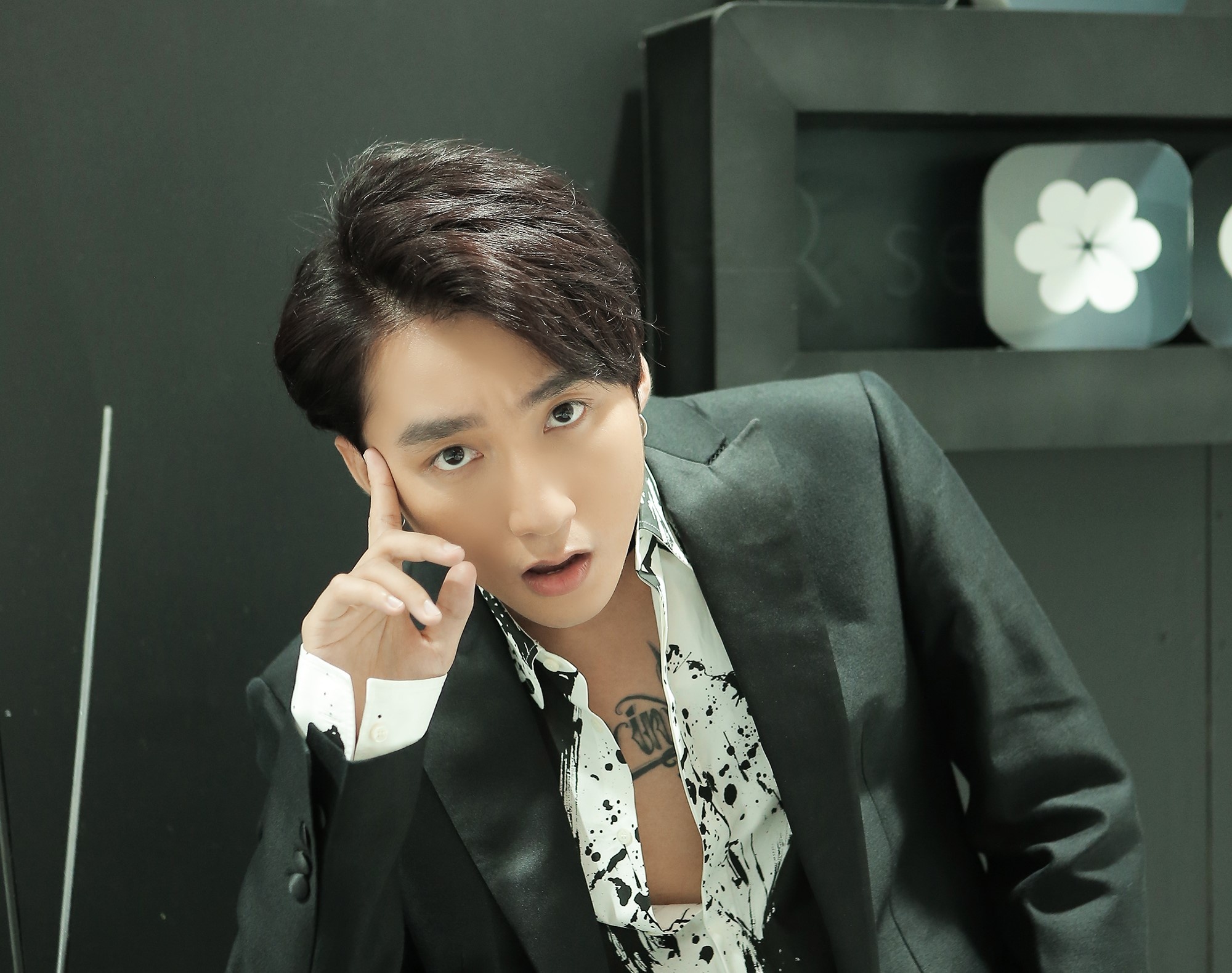 Son Tung M-TP dong phim moi cua dao dien ‘Em chua 18’ hinh anh