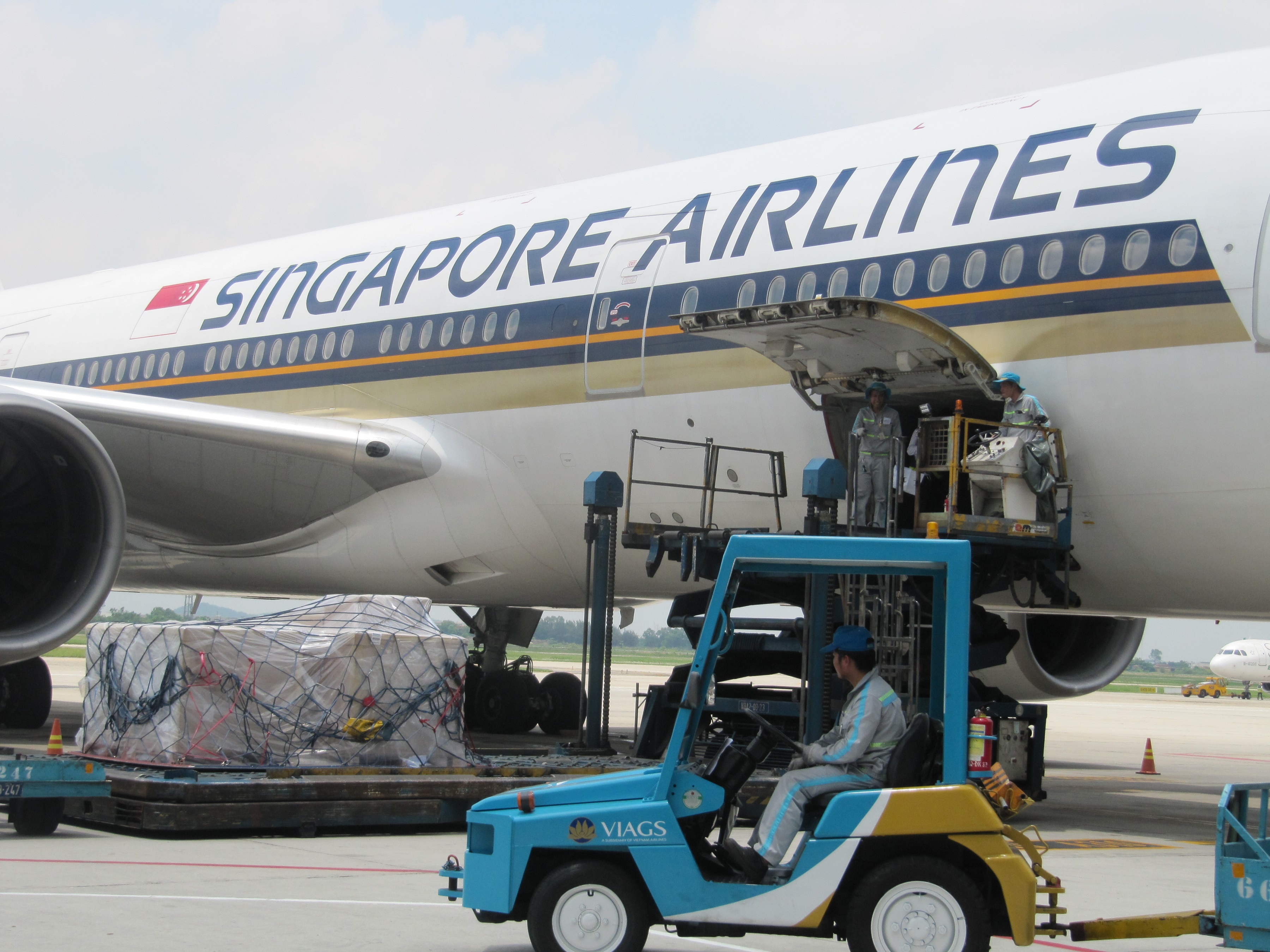 VNA duoc danh gia cao ve van chuyen hang hoa va dich vu mat dat hinh anh