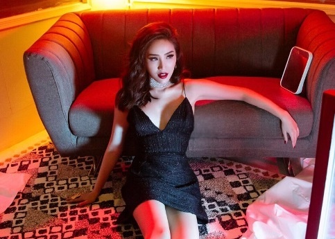 Bao Thy se khuay dong da tiec trang tai Da Nang hinh anh