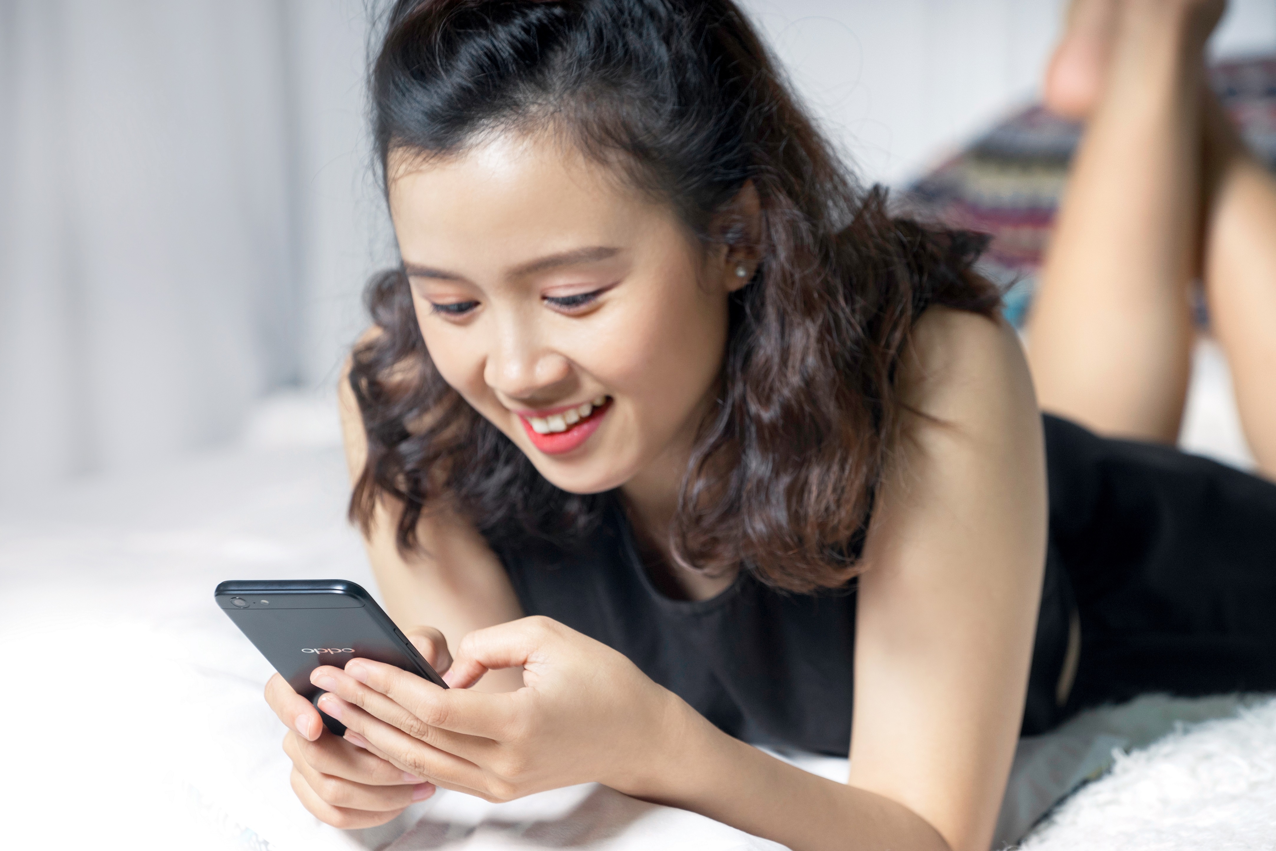 review Oppo F3 Lite anh 2